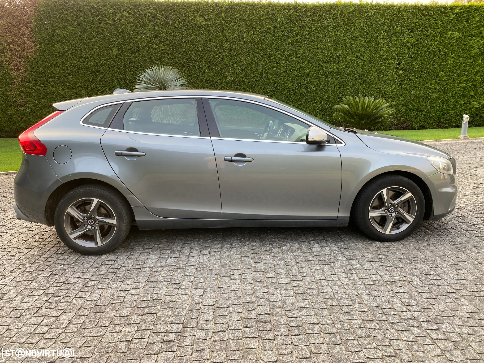 Volvo V40 - 11
