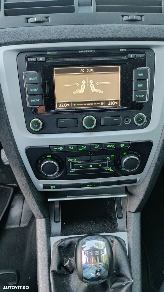 Skoda Octavia 1.6 TDI DPF GreenLine - 12