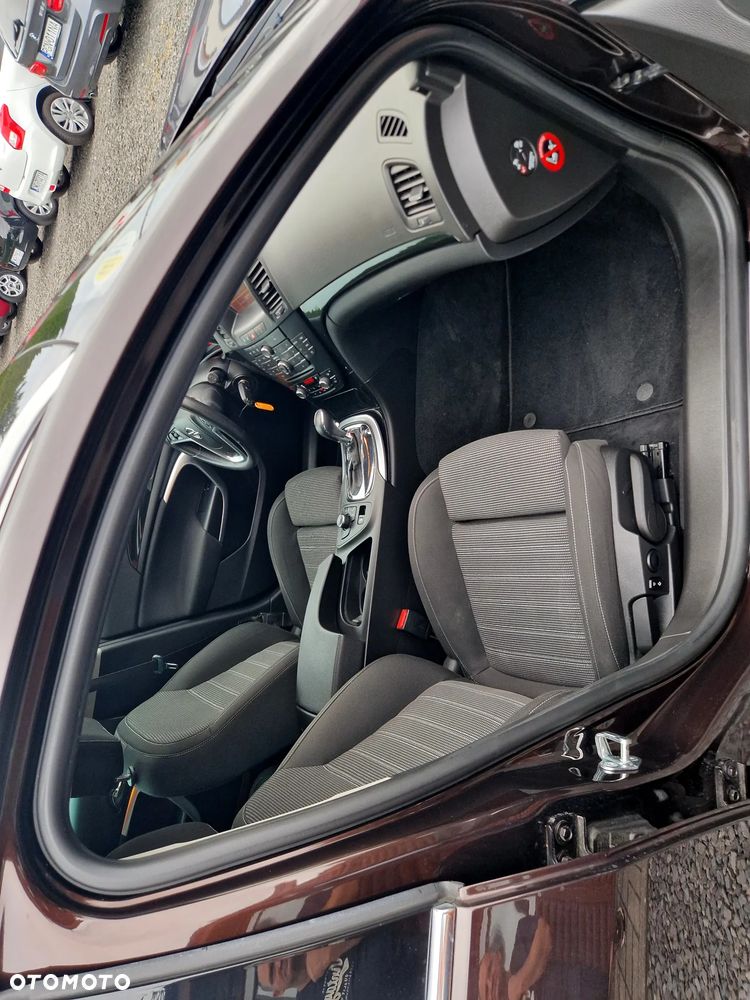 Opel Insignia 2.0 CDTI Design Edition - 35
