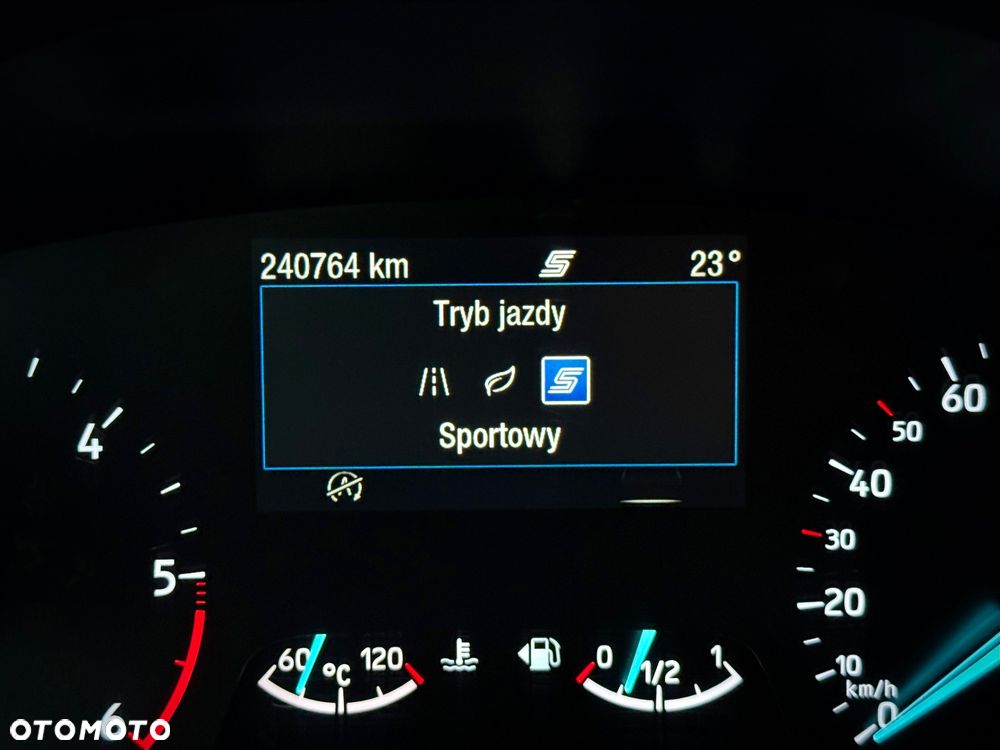 Ford Focus 2.0 EcoBlue Titanium Business - 26