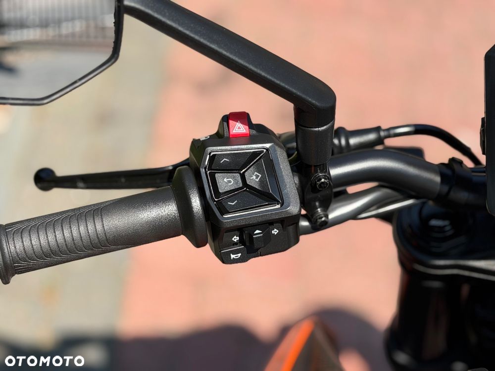 KTM Duke 125 - 23