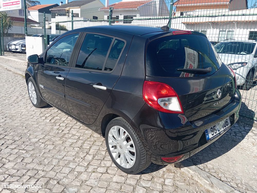 Renault Clio 1.2 TCE Dynamique S - 4