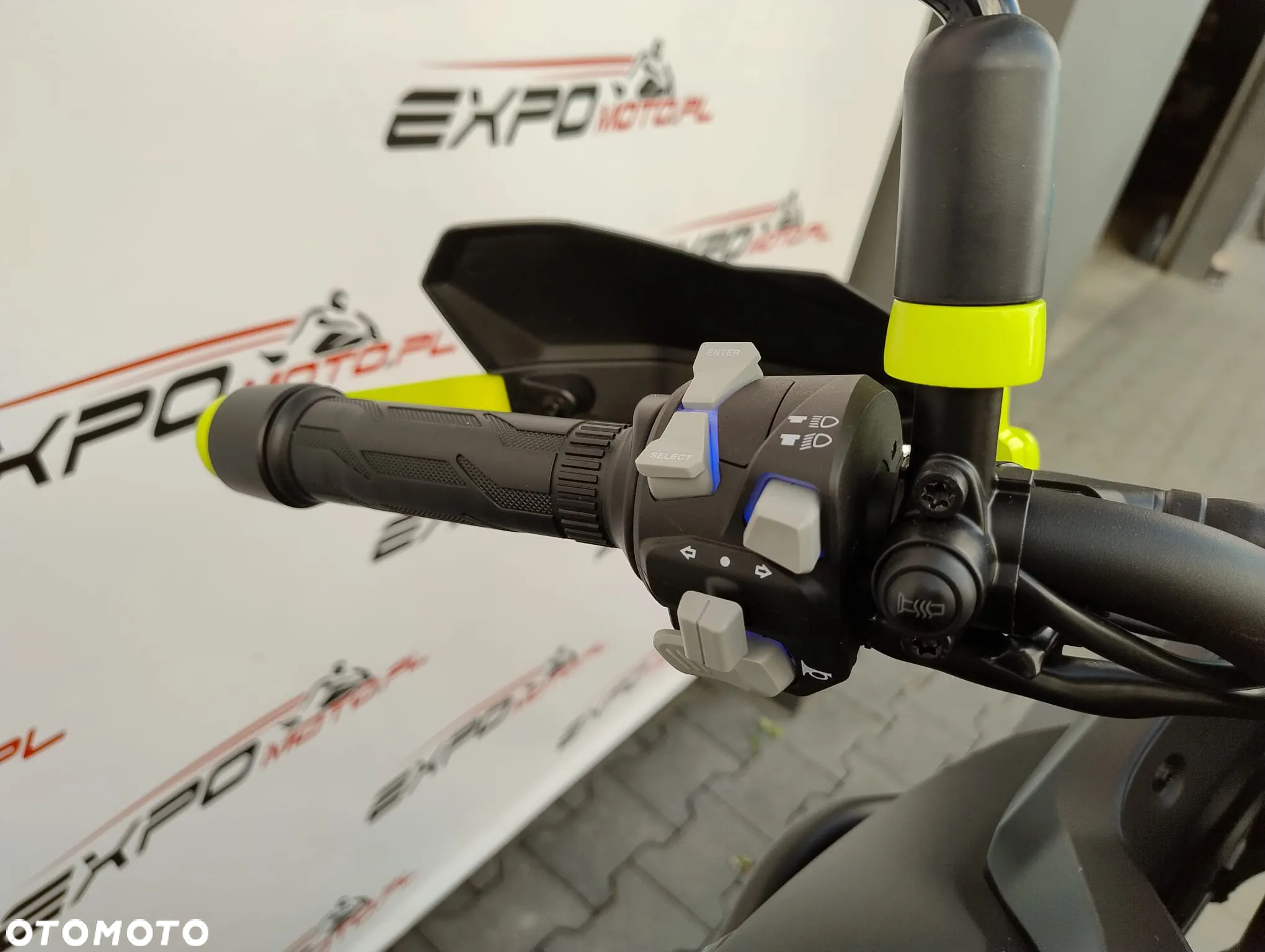 QJMOTOR SVT 650 - 13
