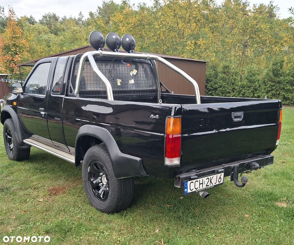 Nissan King Cab - 2