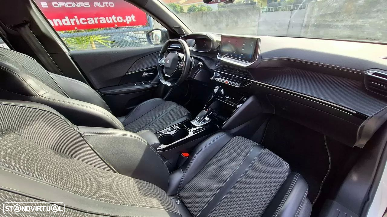 Peugeot 2008 1.5 BlueHDi GT Line EAT8 - 42