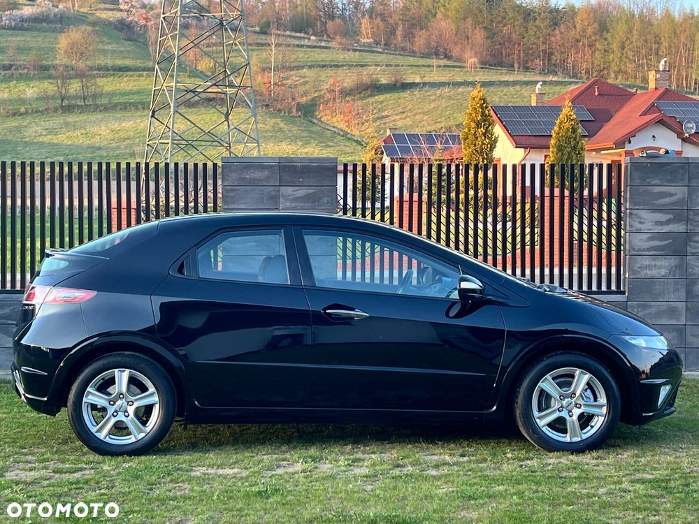 Honda Civic 1.4 i-VTEC Sport Black Edition - 5