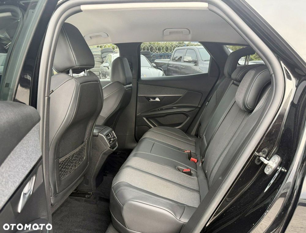 Peugeot 3008 1.6 PureTech Hybrid PHEV Allure Pack S&S EAT8 - 10