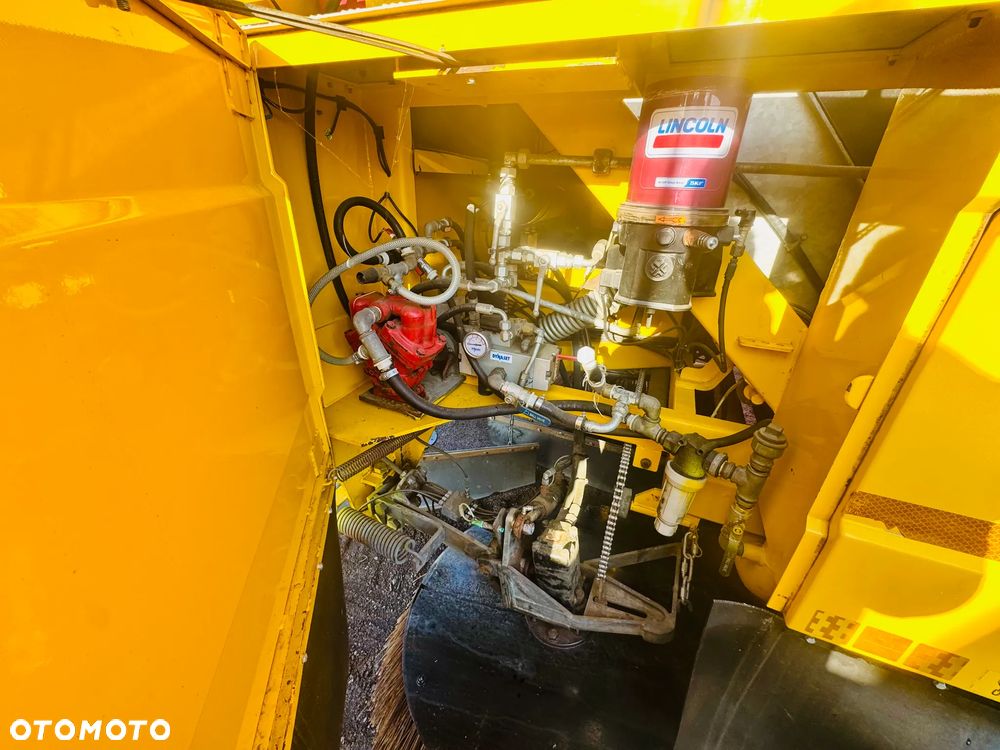 Inny BROODSON Scandia zamiatarka 2013r - 9