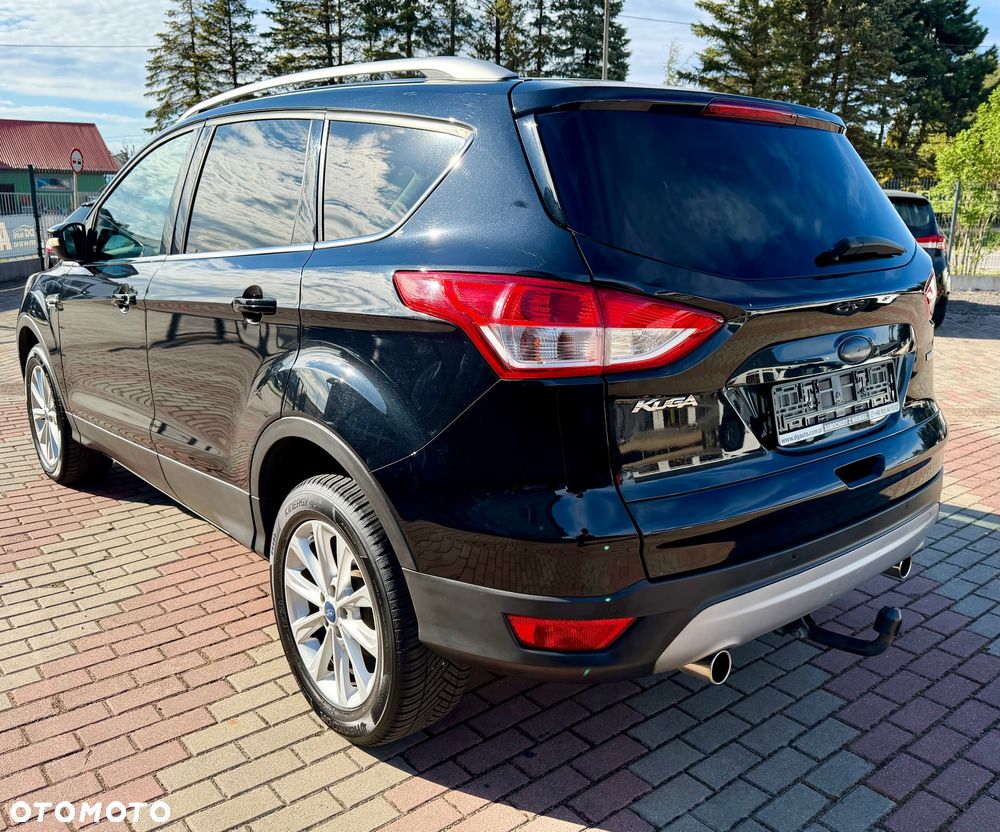 Ford Kuga 1.5 EcoBoost 2x4 Titanium - 3