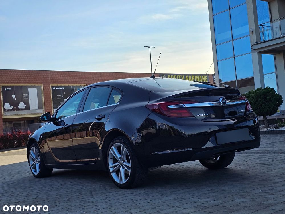 Opel Insignia 2.0 CDTI - 26