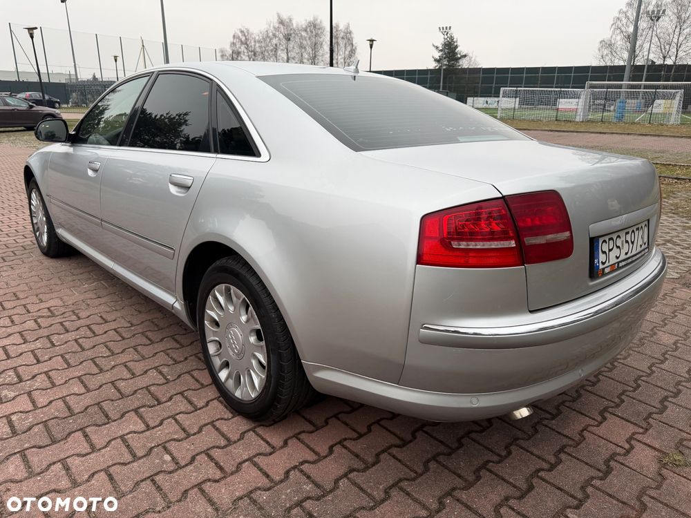 Audi A8 - 9
