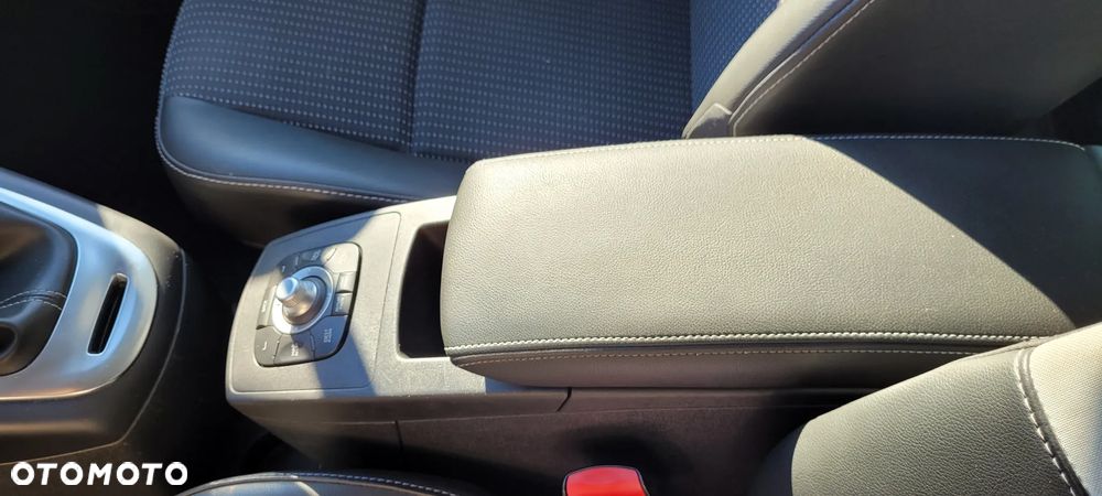 Renault Grand Scenic TCe 130 Bose Edition - 31