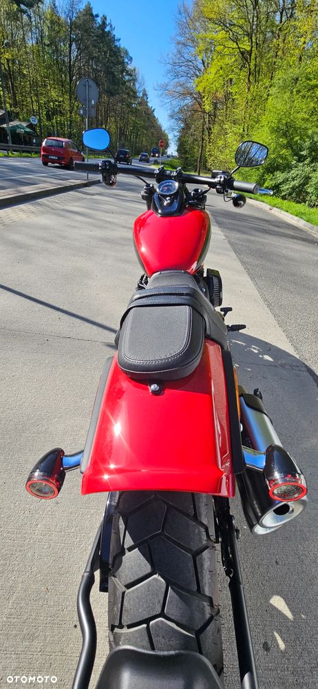 Harley-Davidson Softail Fat Bob - 6