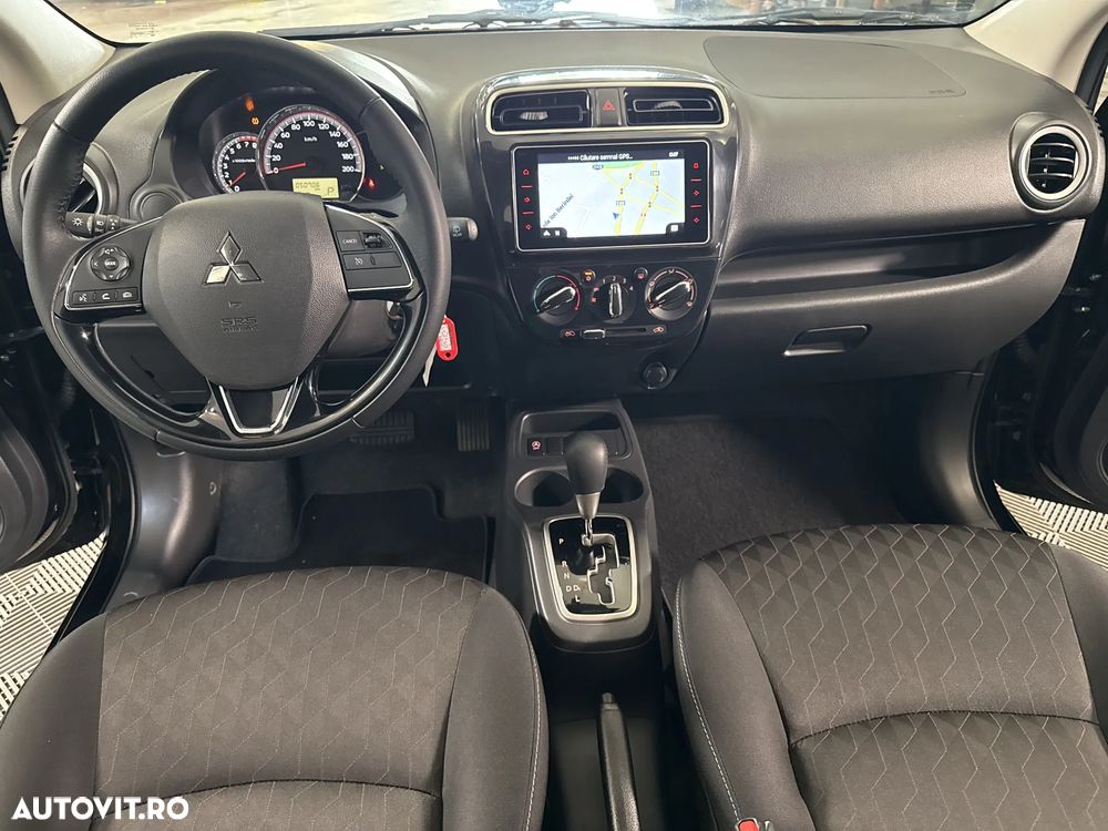 Mitsubishi Space Star - 10