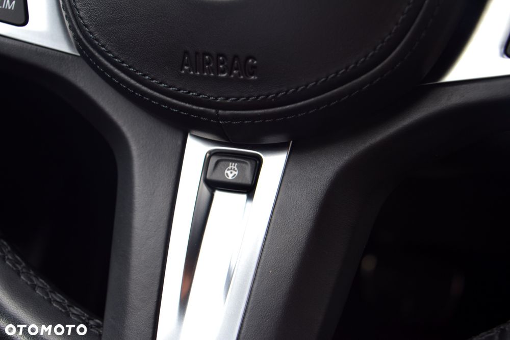 BMW Seria 3 320d xDrive M Sport sport - 21
