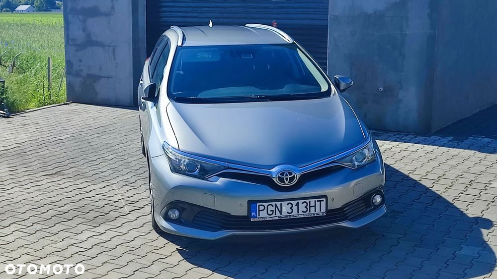 Toyota Auris 1.6 D-4D Premium - 13