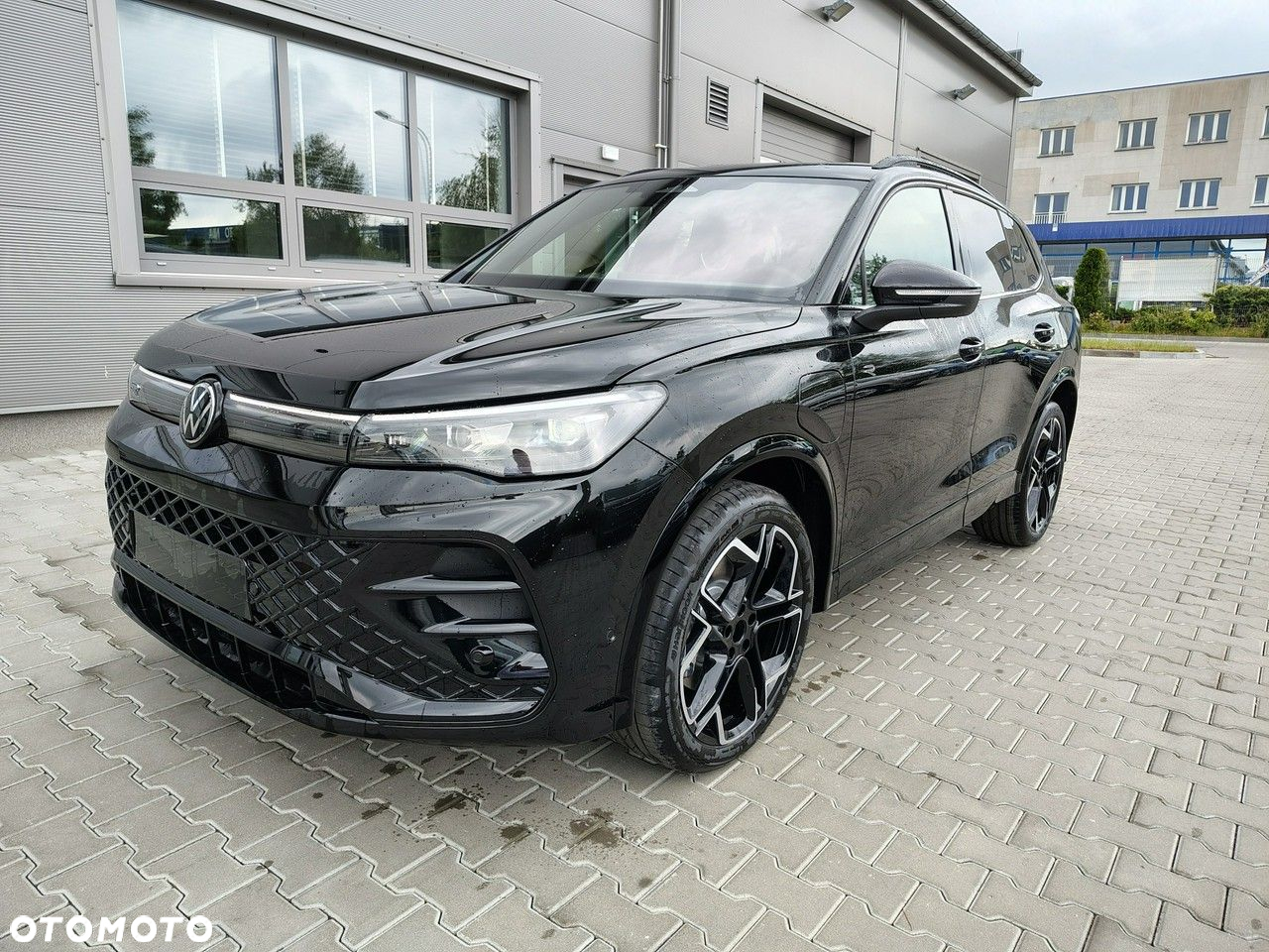 Volkswagen Tiguan 1.5 eHybrid PHEV R-Line Plus DSG - 4