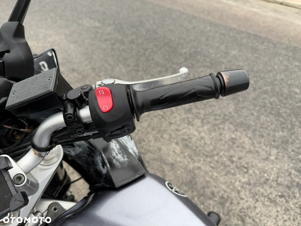 Yamaha FZ6 - 12
