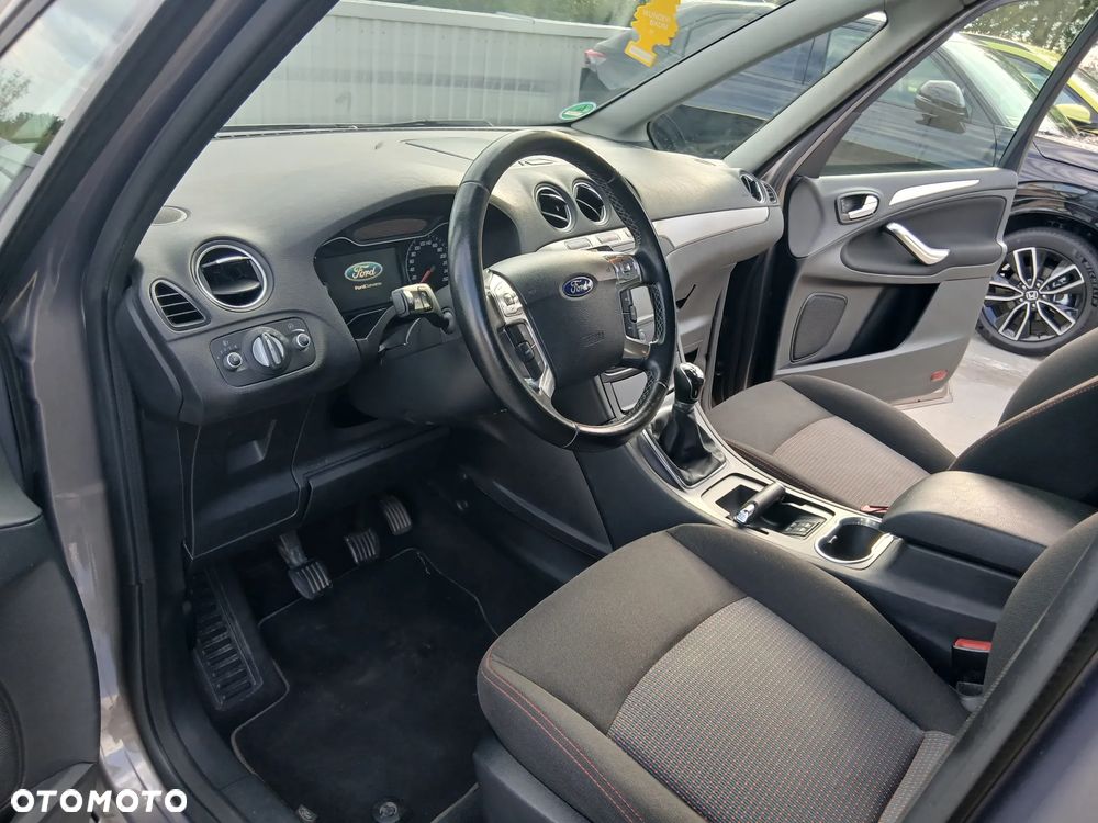 Ford Galaxy 2.0 Titanium - 8