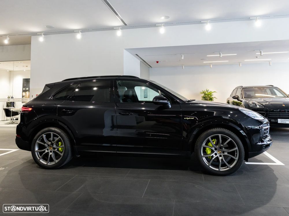 Porsche Cayenne E-Hybrid - 3