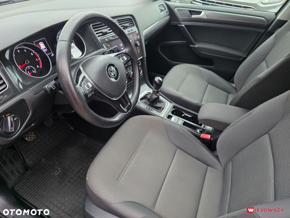 Volkswagen Golf - 14