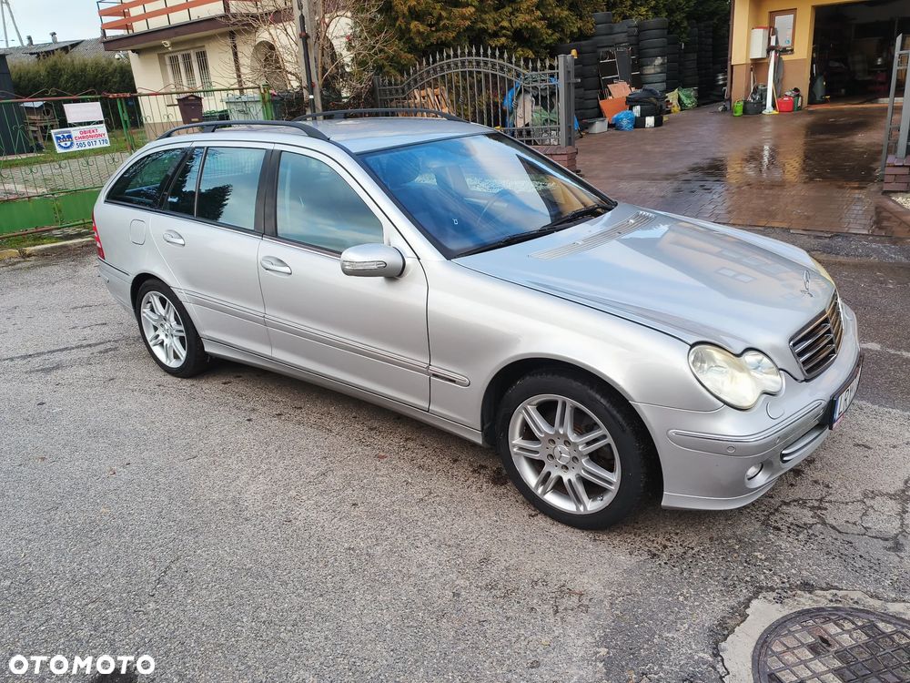 Mercedes-Benz Klasa C 320 4Matic Avantgarde Sport Edition - 1