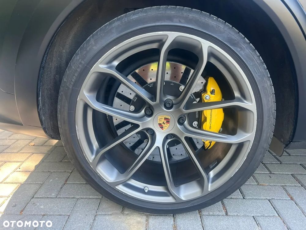 Porsche Cayenne Coupe Turbo - 11