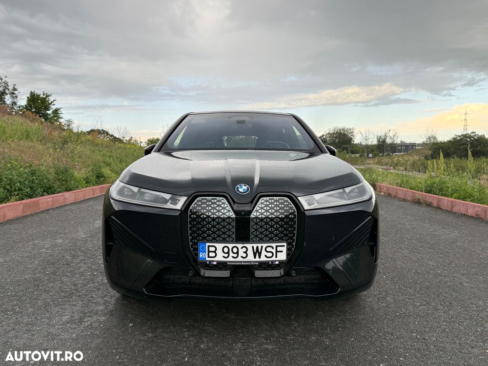 BMW iX - 2