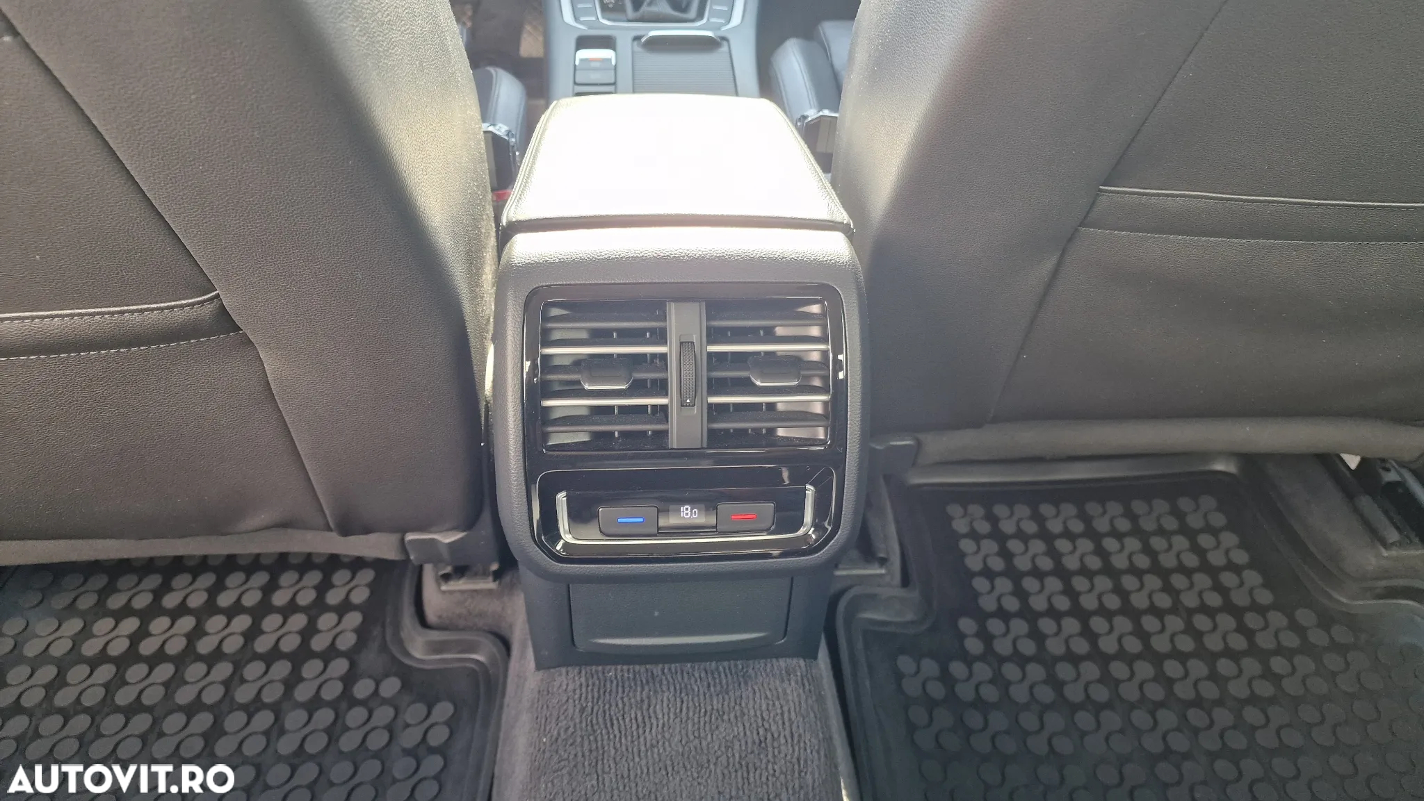 Volkswagen Passat - 16