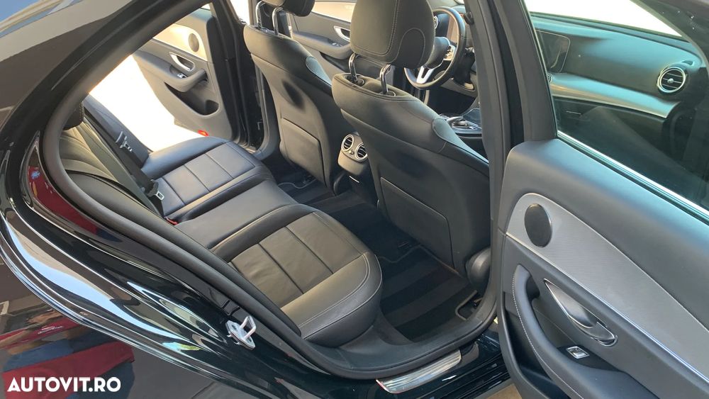 Mercedes-Benz E 300 Aut. - 16