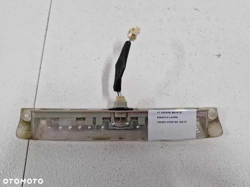 TOYOTA RAV4 III 3 ŚWIATŁO TRZECIE 3 STOP STOPU - 5