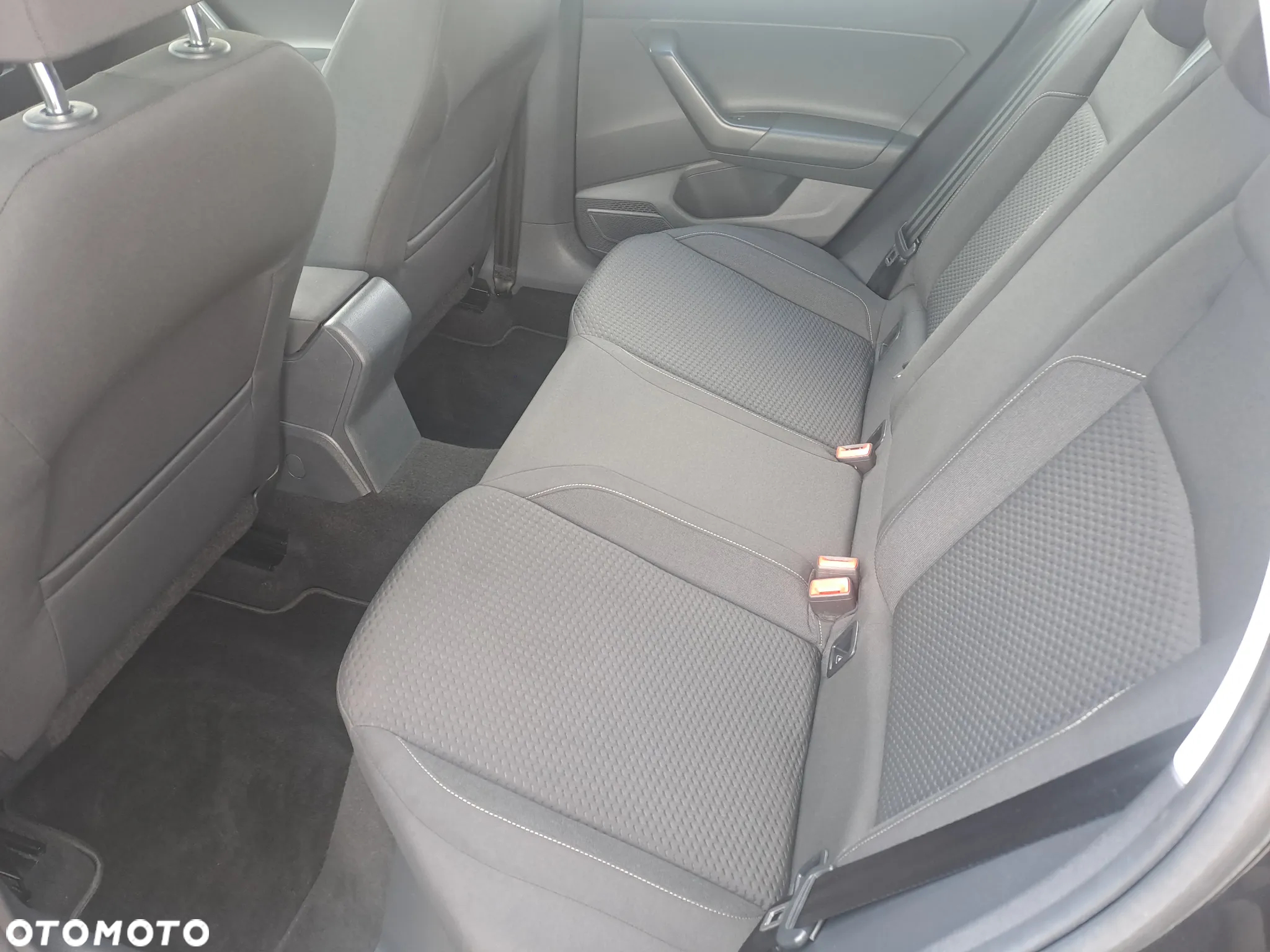 Volkswagen Polo 1.0 TSI Comfortline - 23