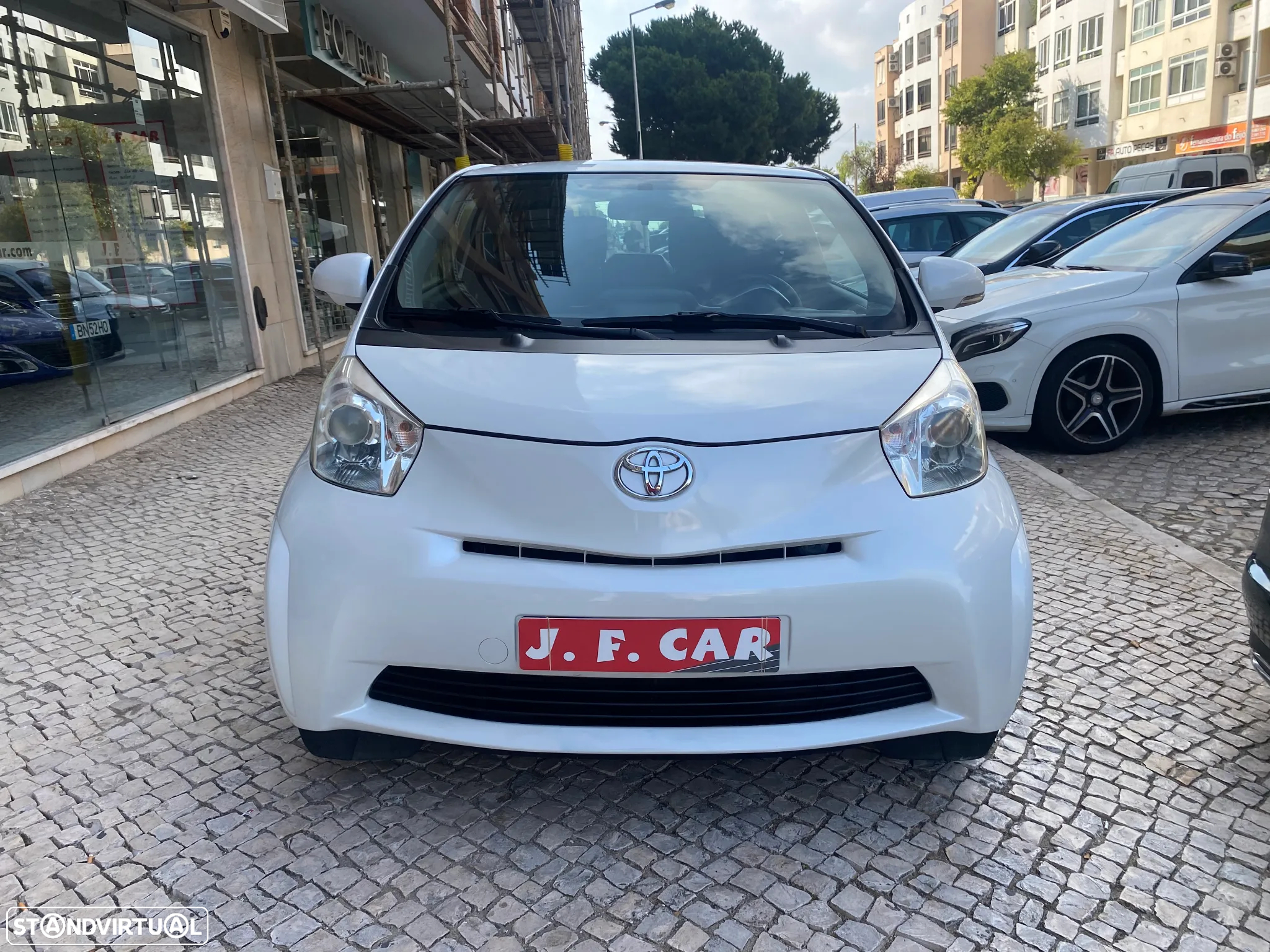 Toyota iQ 1.0 VVT-i - 15