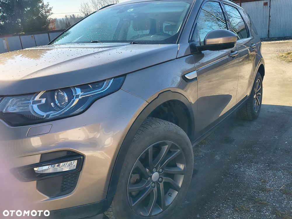 Land Rover Discovery Sport D150 R-Dynamic HSE - 25