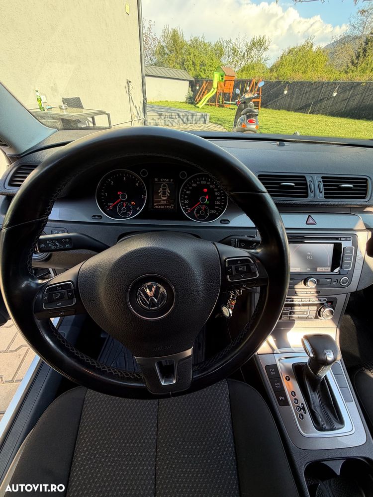 Volkswagen Passat - 14