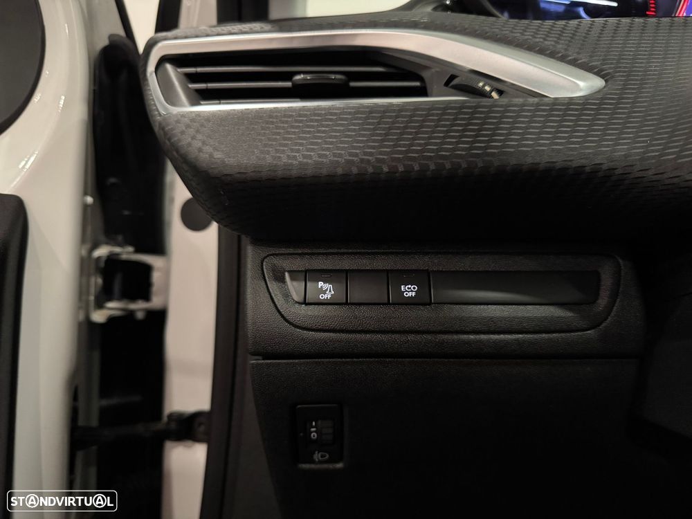 Peugeot 2008 1.6 BlueHDi GT Line - 50