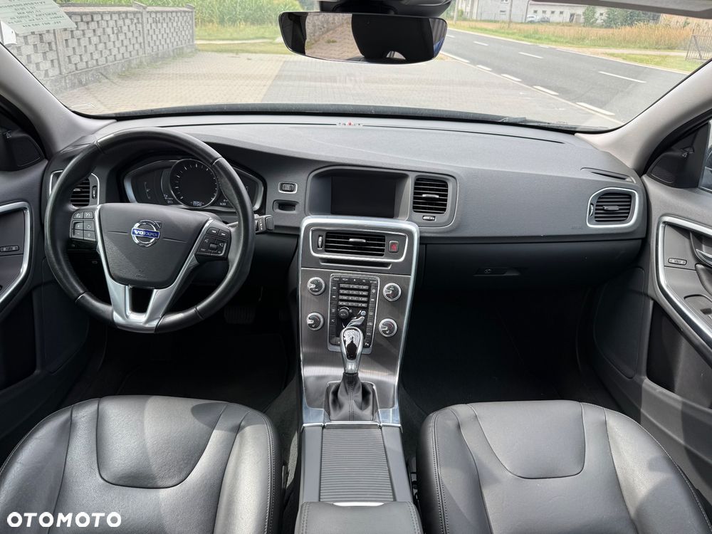 Volvo S60 T3 Drive-E Momentum - 5