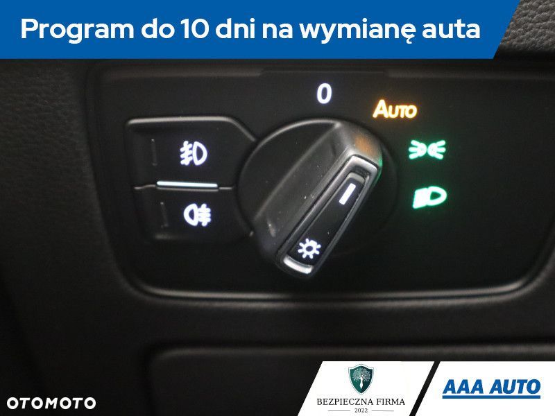 Volkswagen Passat - 20