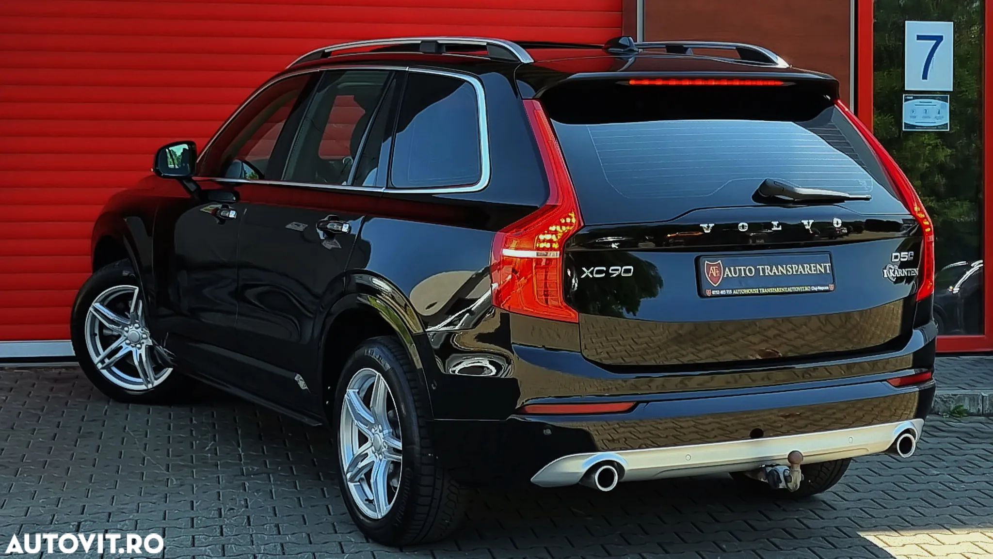 Volvo XC 90 B5 D AWD Geartronic Momentum Pro - 8