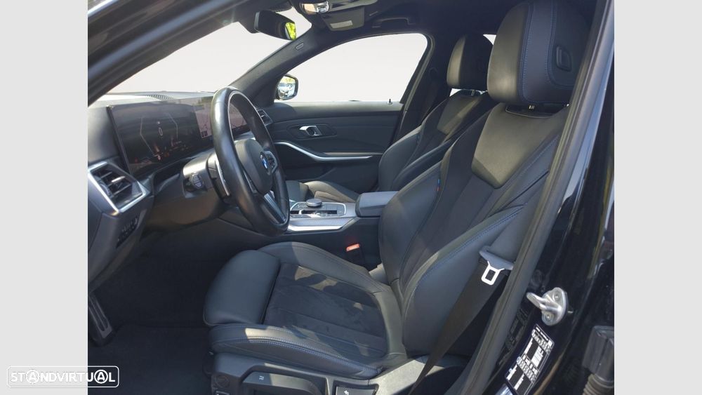 BMW 320 d Pack Desportivo M Auto - 10