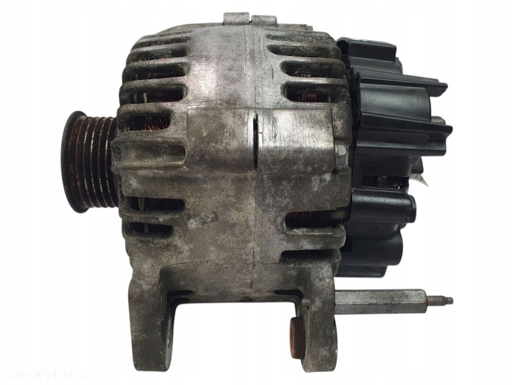 ALTERNATOR VW Golf V Plus Audi A3 II 8P 1.6 FSI Valeo 03C903023 110A - 3