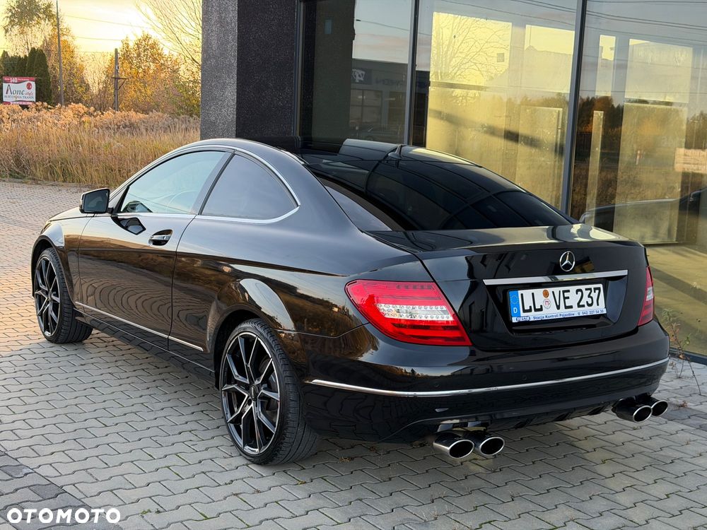 Mercedes-Benz Klasa C 180 BlueEFFICIENCY - 2