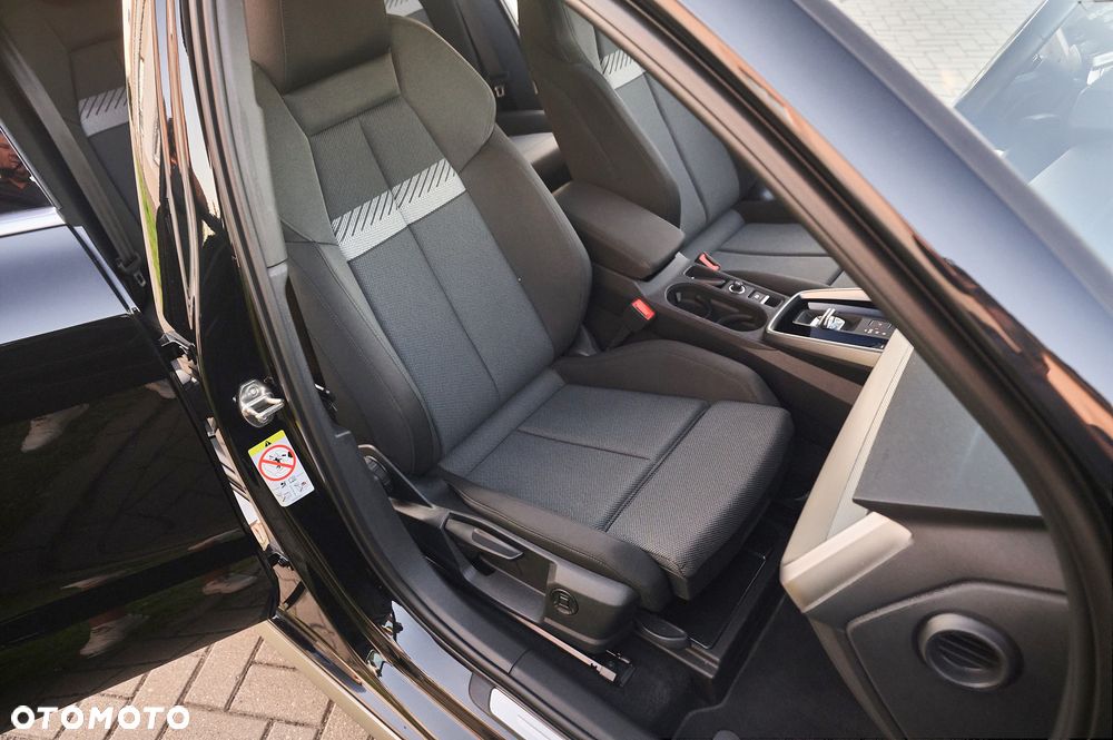 Audi A3 Limousine 35 TFSI mHEV S Line S tronic - 28
