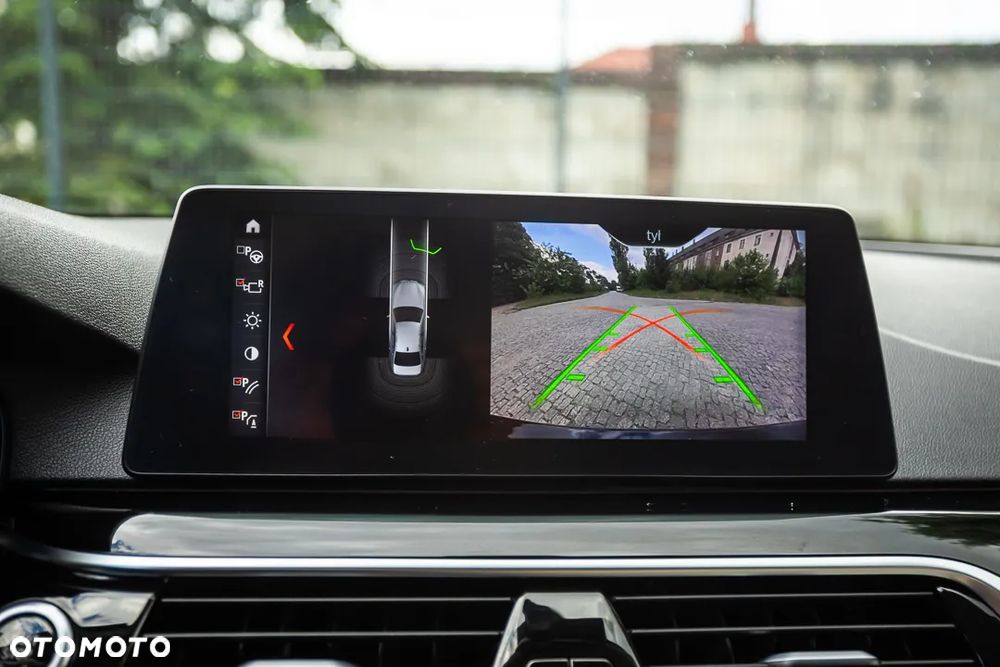 BMW Seria 5 520d Luxury Line - 27