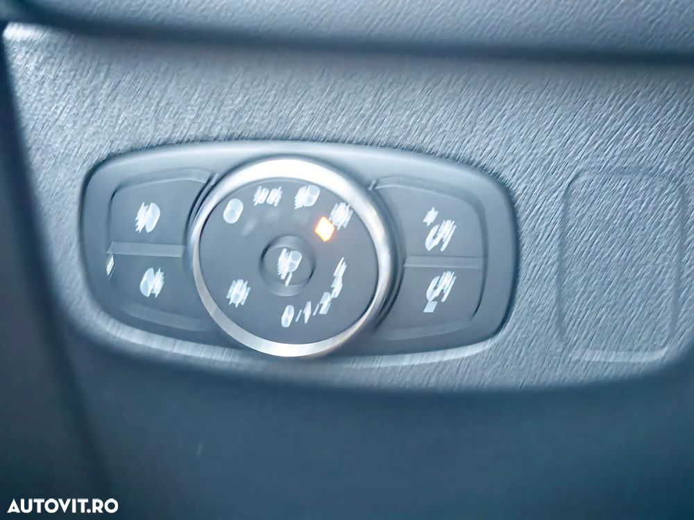 Ford Focus 1.5 EcoBlue Active Business - 26