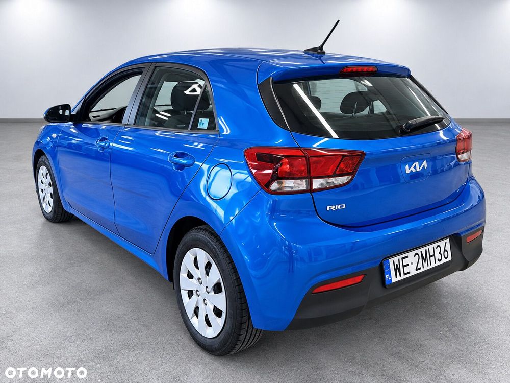 Kia Rio - 2