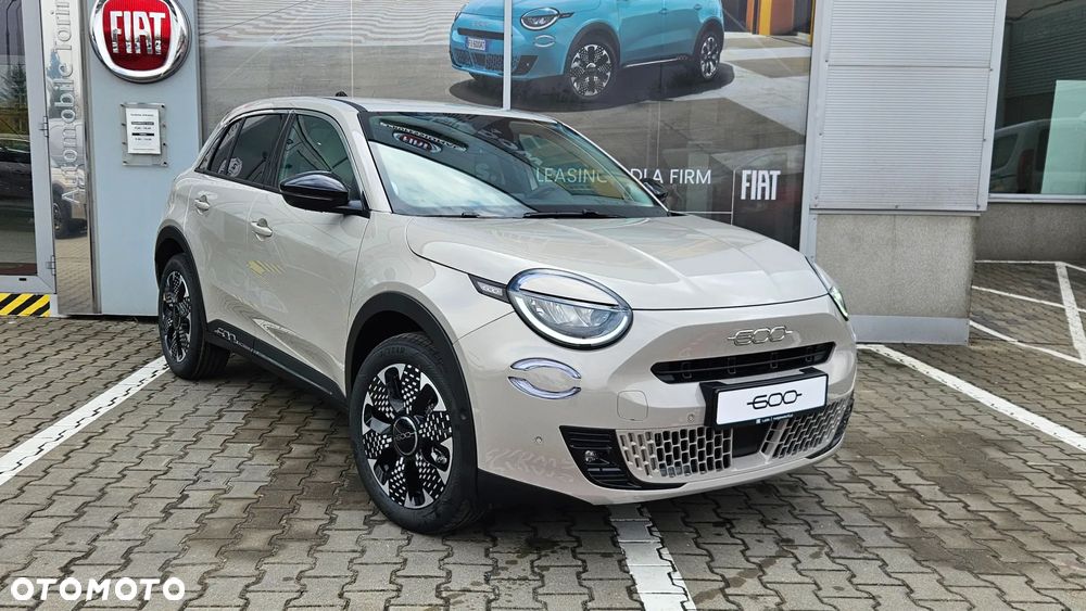Fiat 600 1.2 Turbo Hybrid La Prima eDCT - 2