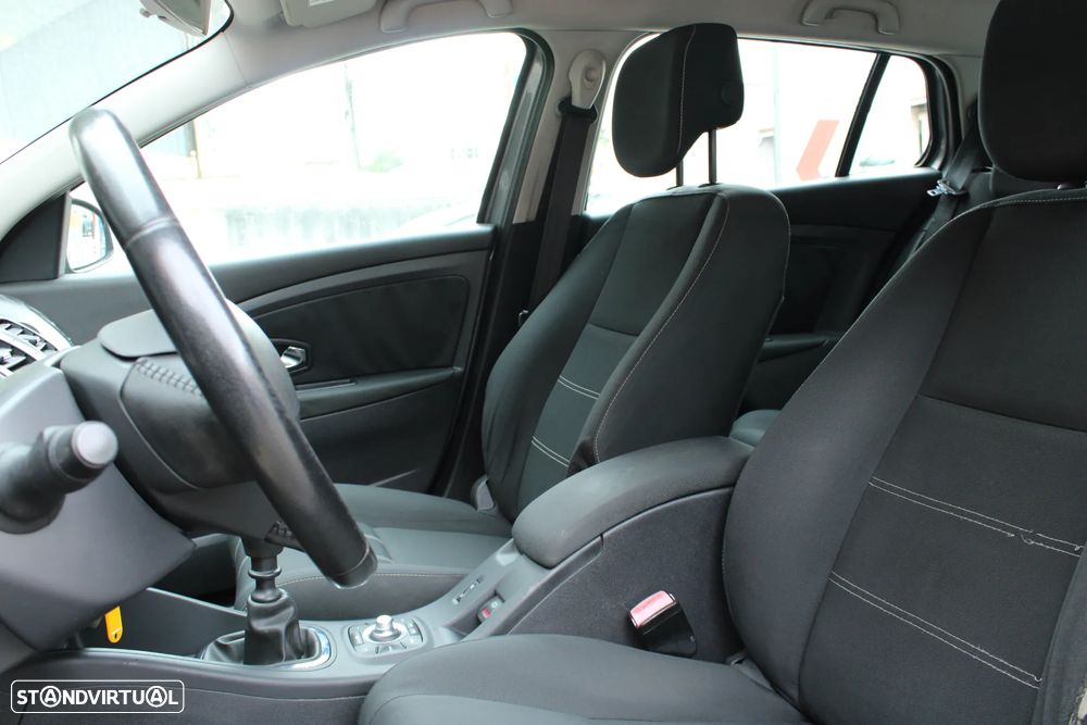 Renault Mégane Sport Tourer 1.5 dCi Dynamique S - 25