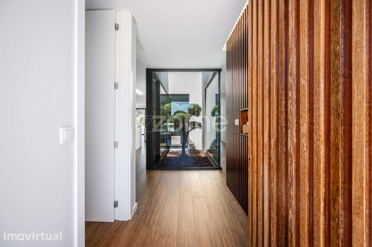 Moradia T3 Térrea Semi-Nova com Terreno de 1.300 m²|Pedroso, V.N.Ga... - Grande imagem: 5/46