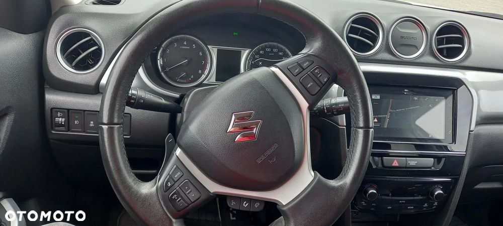 Suzuki Vitara 1.6 Comfort 2WD - 19